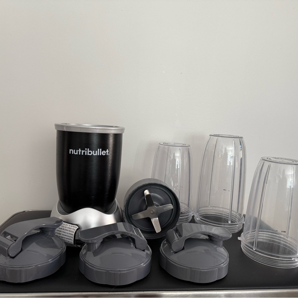 Nutribullet Black and Gray Blender Set